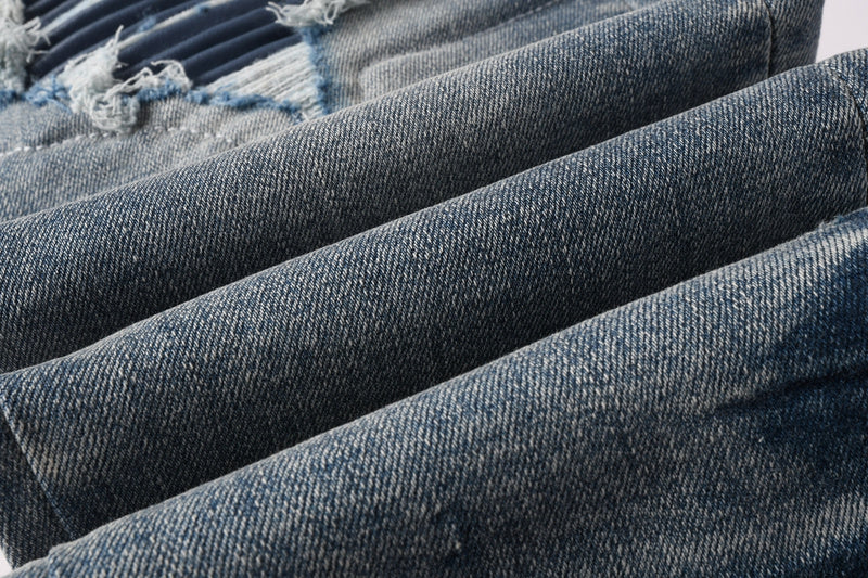 AMIRI Jeans A8926